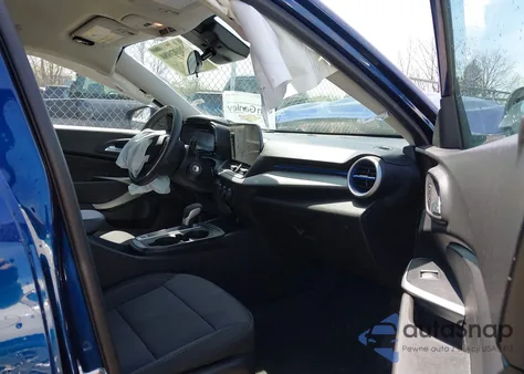 2024 Chevrolet Trax Fwd Sp z USA, uszkodzony, nr VIN KL77LFE23RC178576